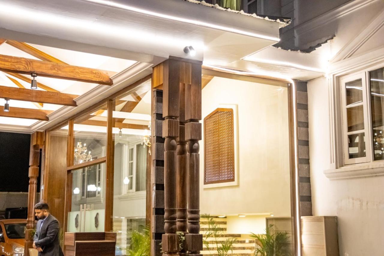 Paisley Palace Hotel Srinagar  Ngoại thất bức ảnh
