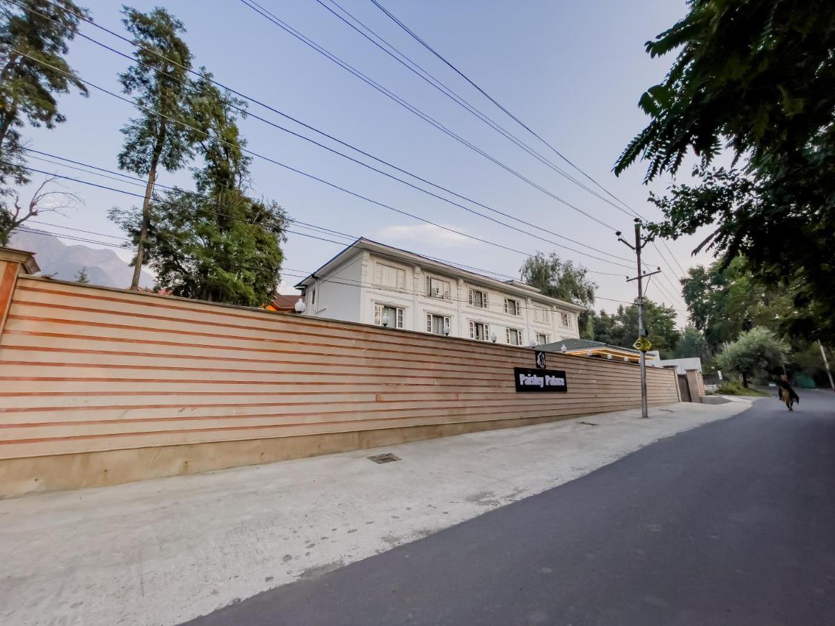 Paisley Palace Hotel Srinagar  Ngoại thất bức ảnh
